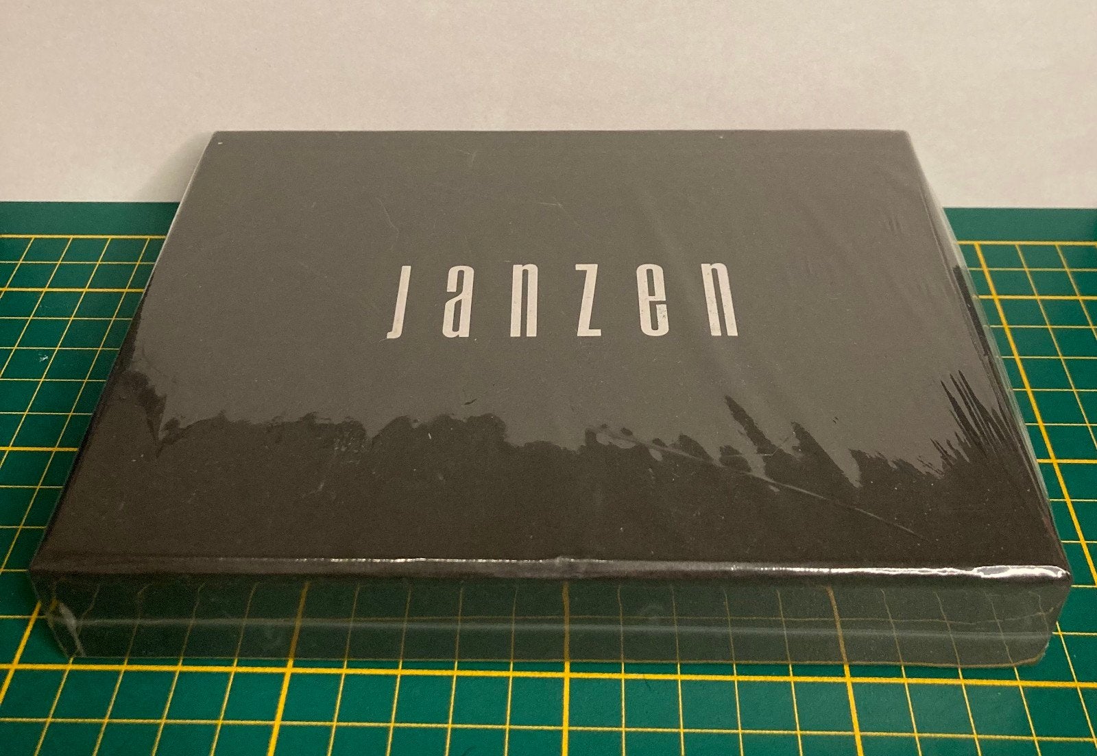 Janzen Skin 90 Giftbox – Shampoo, Shower Gel & Body Lotion, Ophalen of Verzenden, Nieuw, Bad & Douche