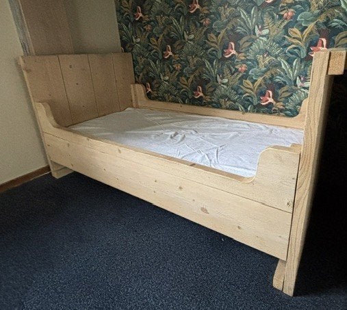 Kinderbed steigerhout 150x70, 70 tot 85 cm, Zo goed als nieuw, 160 tot 180 cm, Ophalen