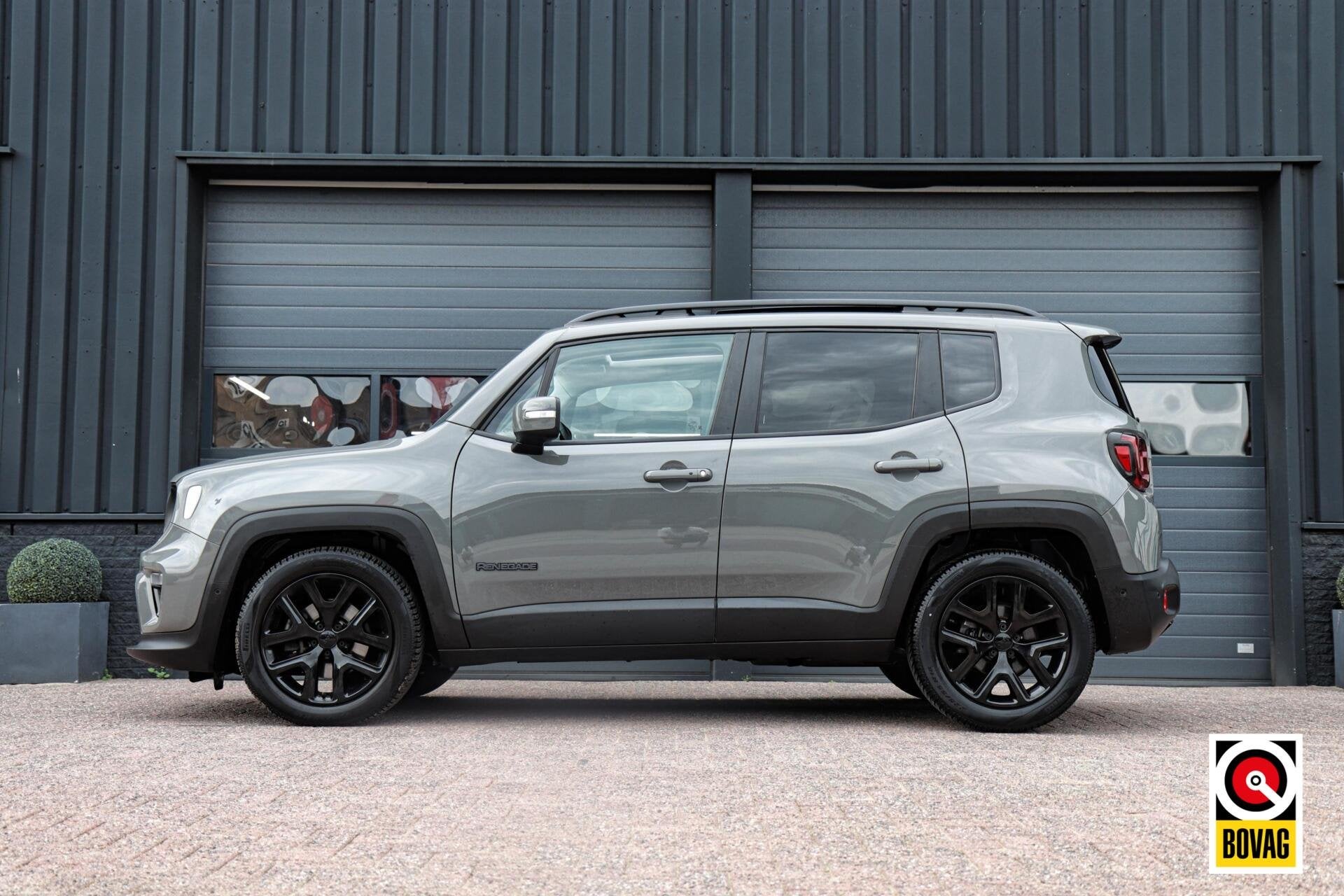 Jeep Renegade 1.3T Limited |LED|PANO|CARPLAY|CAMERA|KEYLESS|, Gebruikt, Bedrijf, SUV of Terreinwagen, Benzine