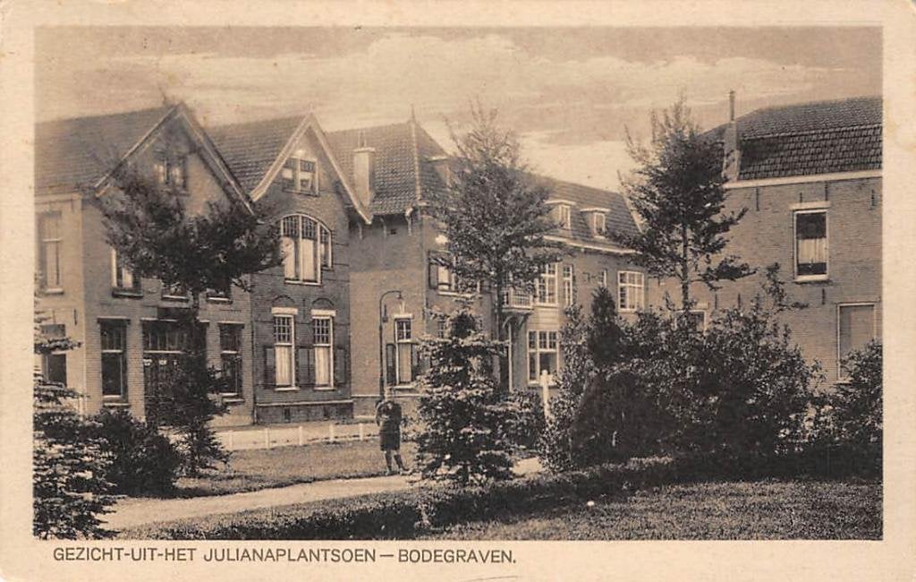 Bodegraven Gezicht uit het Julianaplantsoen 1928, Verzamelen, Ansichtkaarten | Nederland, Verzenden, 1920 tot 1940, Gelopen, Zuid-Holland