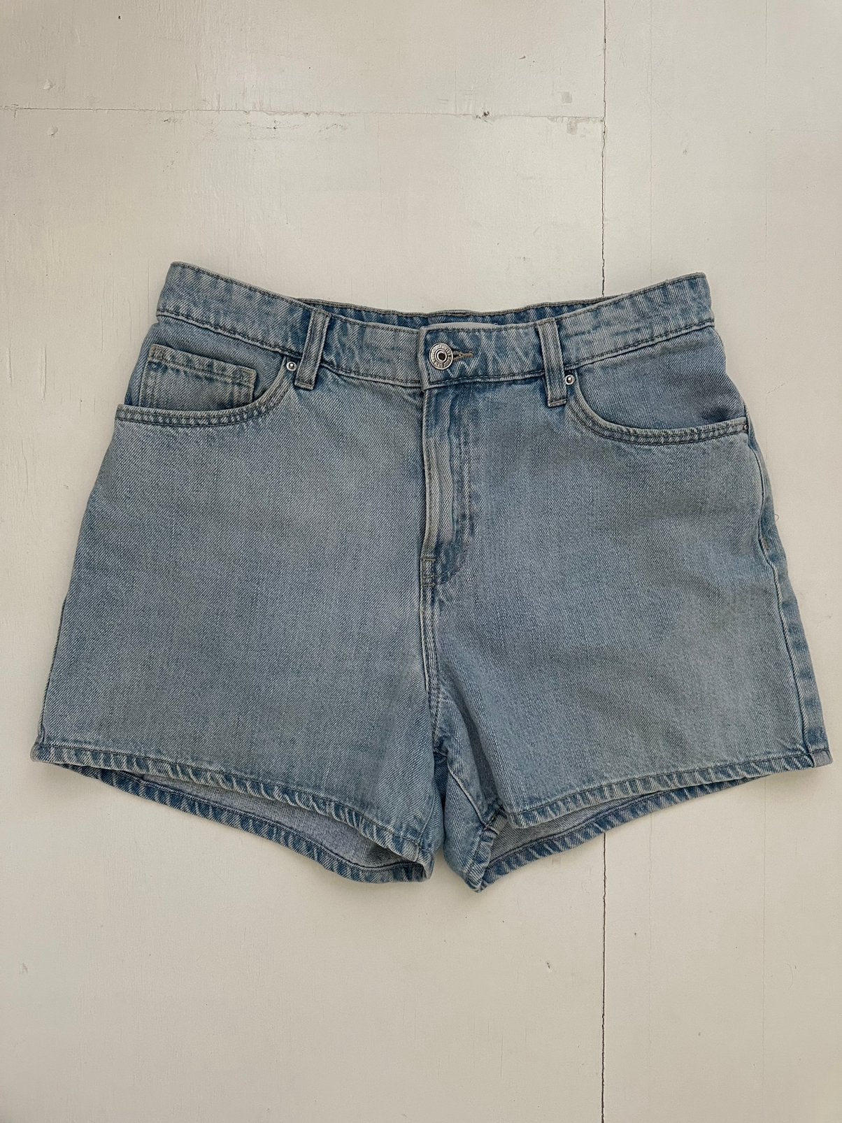 Lichtblauw Mango Zoey korte spijkerbroek in maat 38, Ophalen of Verzenden, Zo goed als nieuw, Blauw, W30 - W32 (confectie 38/40)