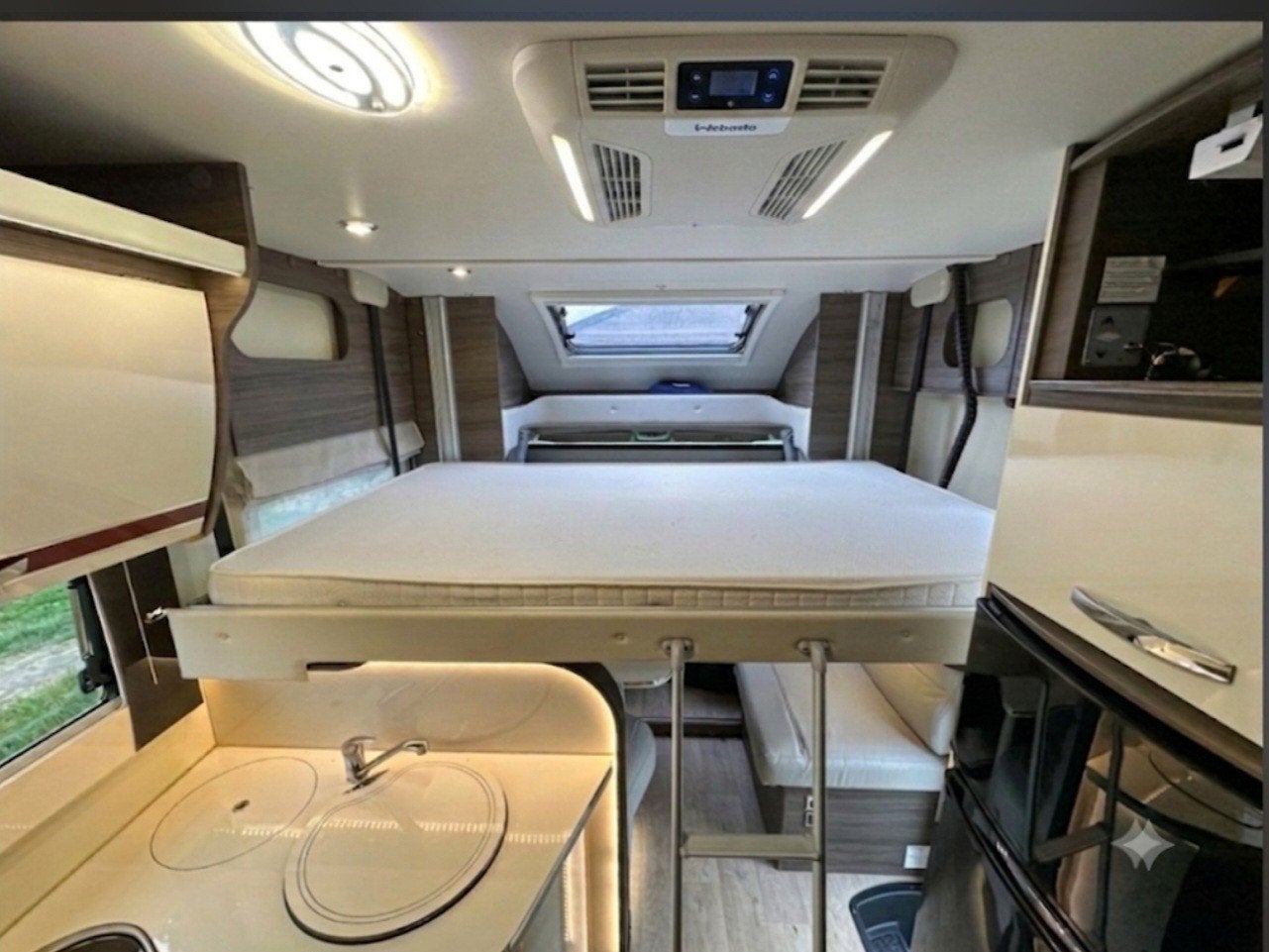Foto 13 van McLouis 473 G Carat | 2017 | Euro 6  | Zeer compleet € 49750