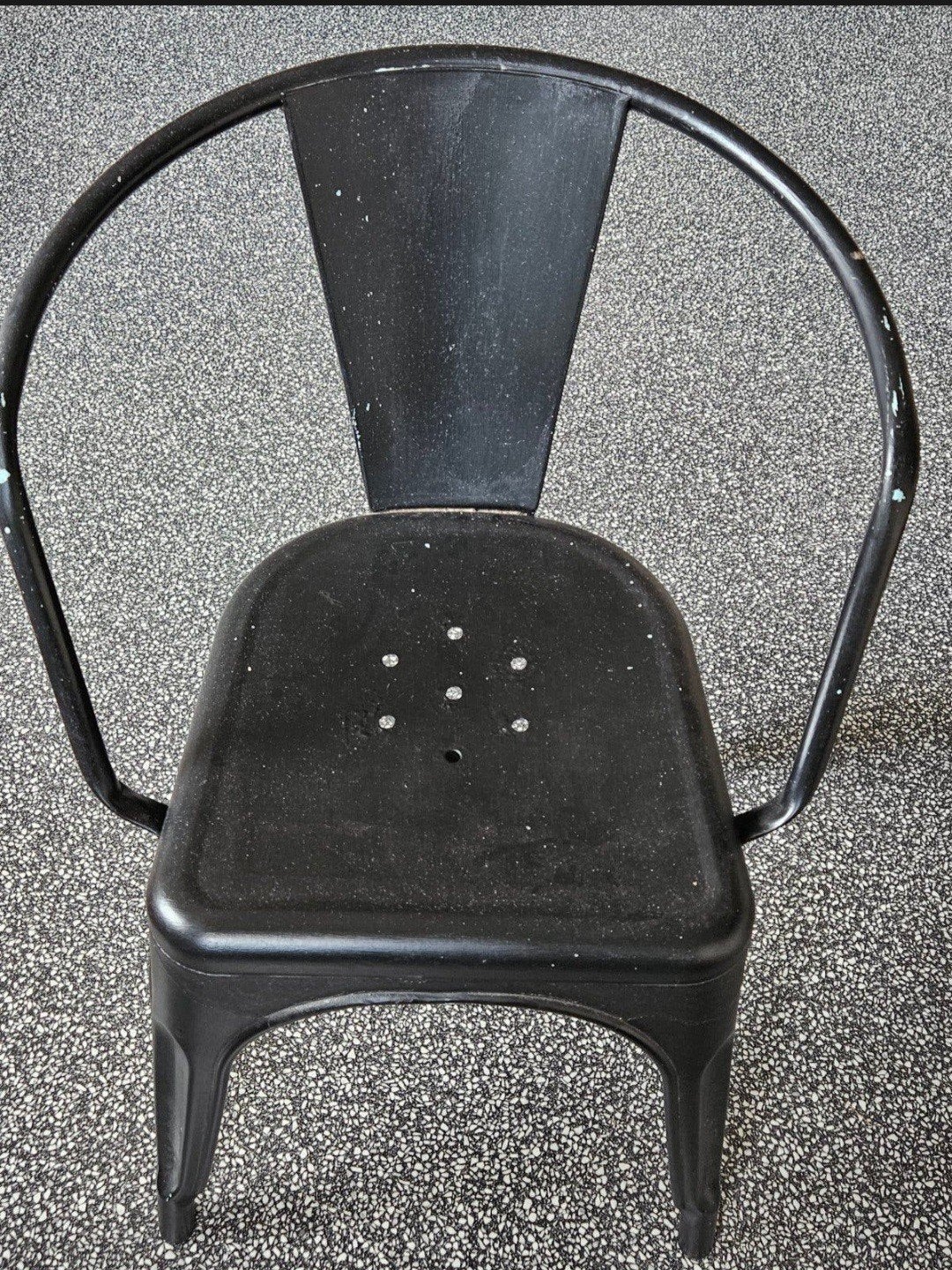 VOOR WEINIG: Tolix metalen stoelen,  Opknappers!, Ophalen, Zwart, Vijf, Zes of meer stoelen