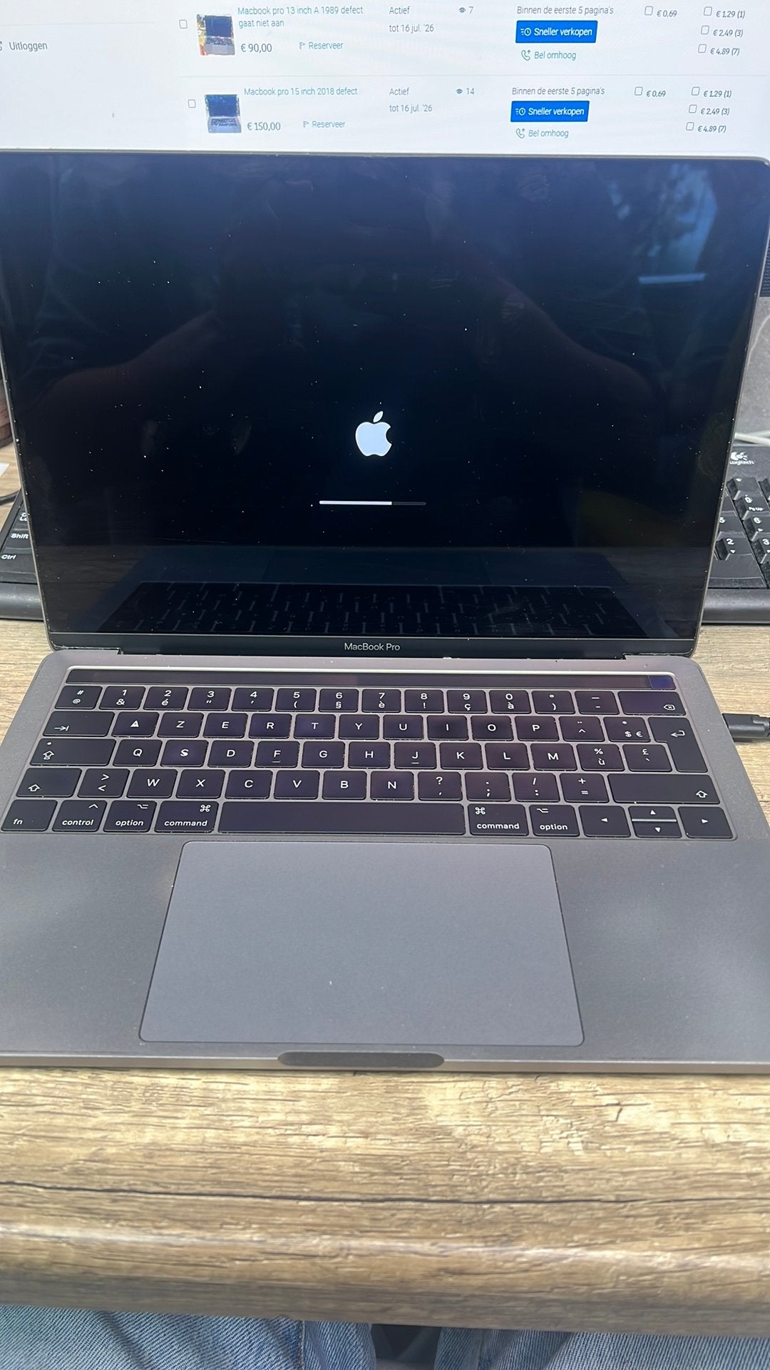 Macbook pro 13 inch  2017  €239,-, Computers en Software, Apple Macbooks, MacBook Pro, 2 tot 3 Ghz, Ben, 13 inch