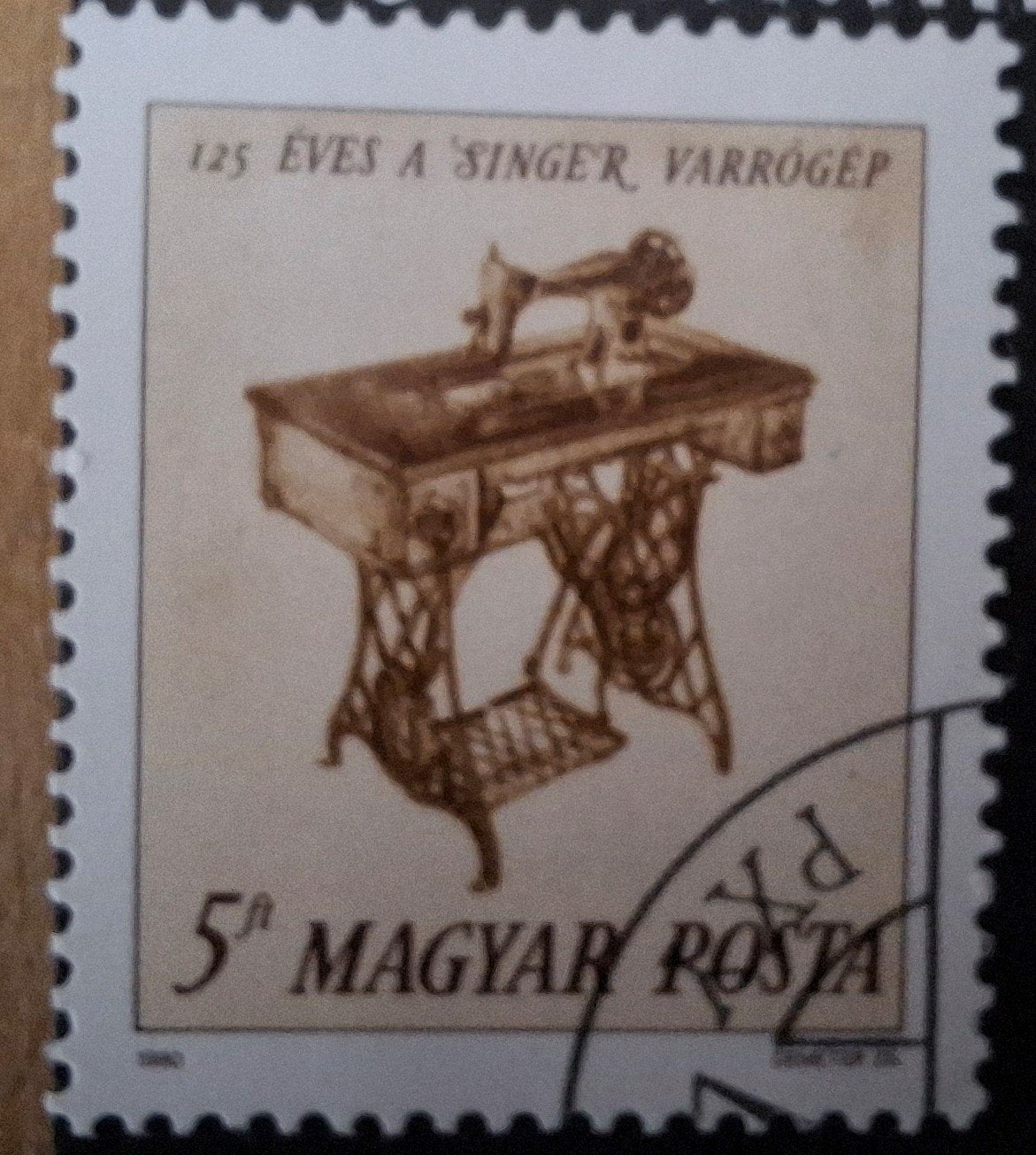 Hongarije nn naaimachine, Ophalen of Verzenden, Dier of Natuur