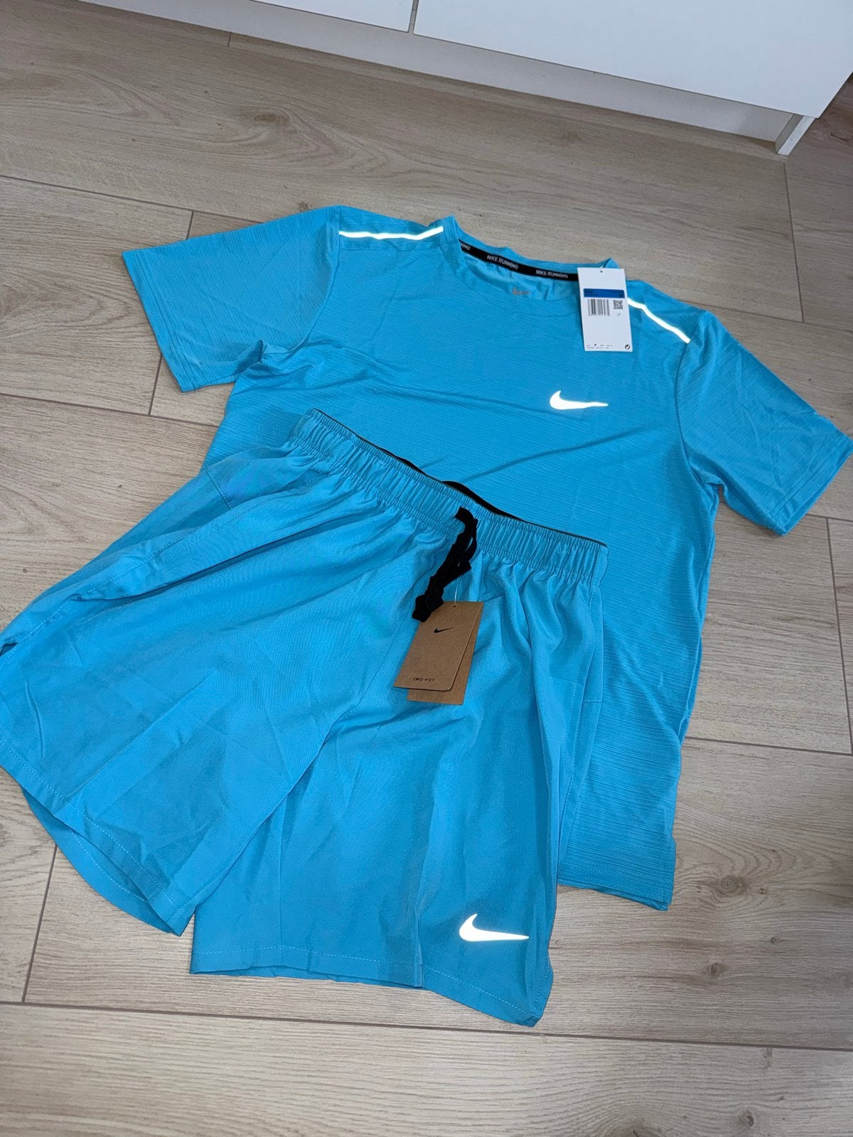 Nike Miller Zomersets - Nieuw met label, Kleding | Heren, Sportkleding, Nieuw, Ophalen of Verzenden, Hardlopen of Fietsen, Maat 48/50 (M)