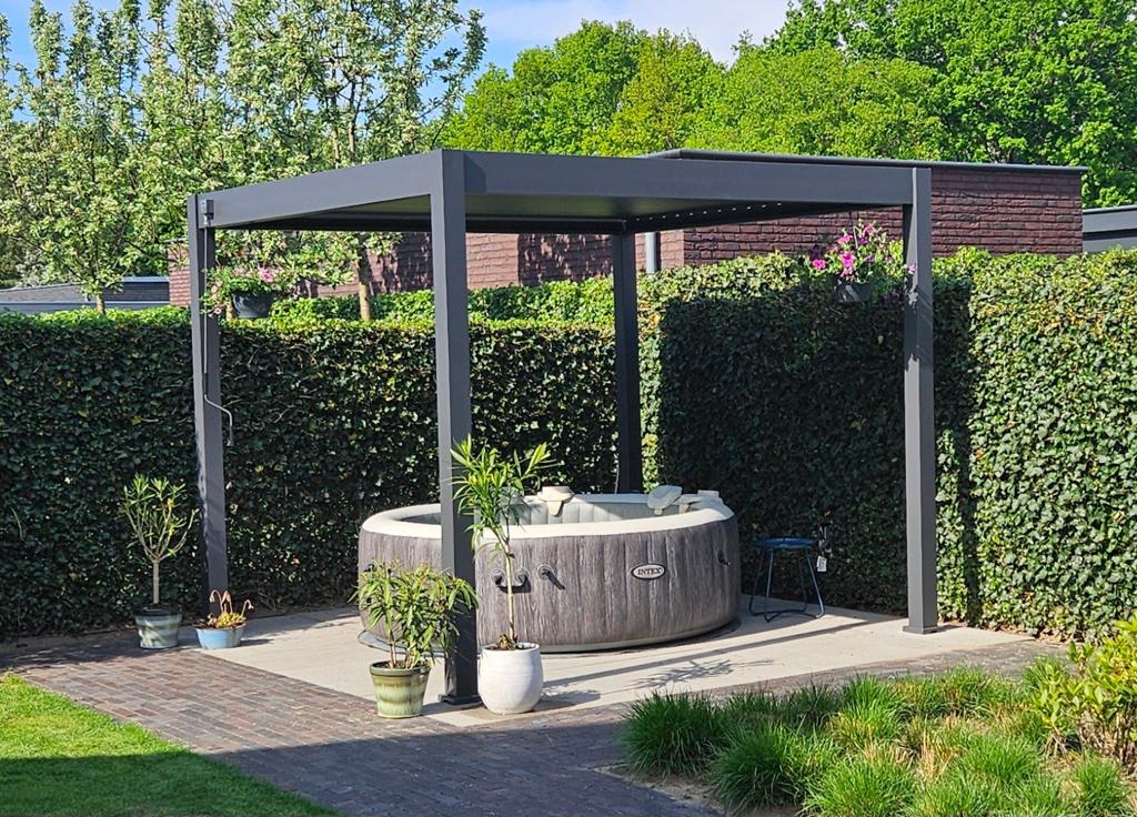 Intex Pure Spa Bubble Massage Jacuzzi, Tuin en Terras, Ophalen, Zo goed als nieuw, Afdekzeil, Opblaasbaar