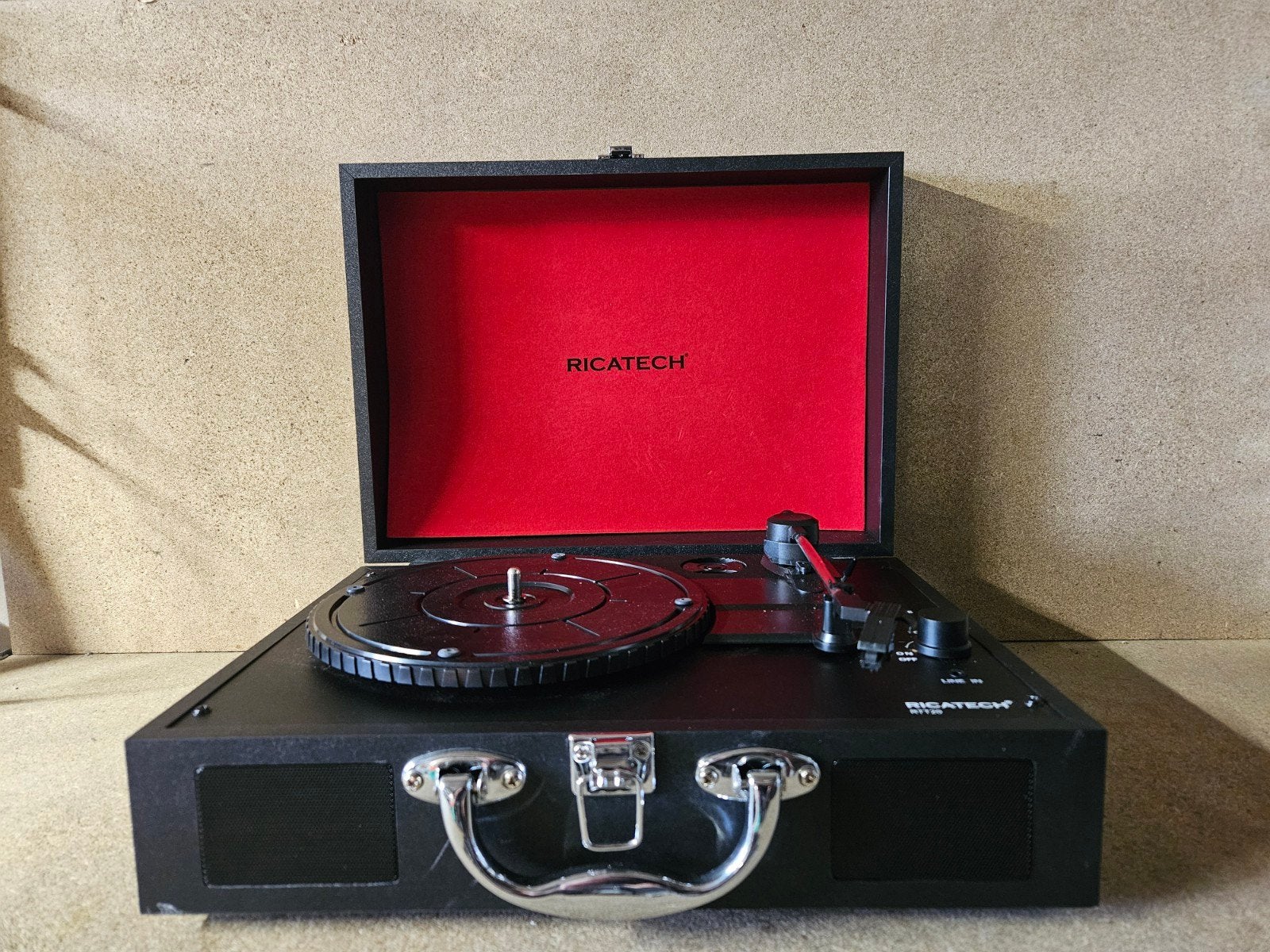 Ricatech RTT20 Revolution Black Platenspeler, Ophalen, Zo goed als nieuw, Platenspeler, Overige merken