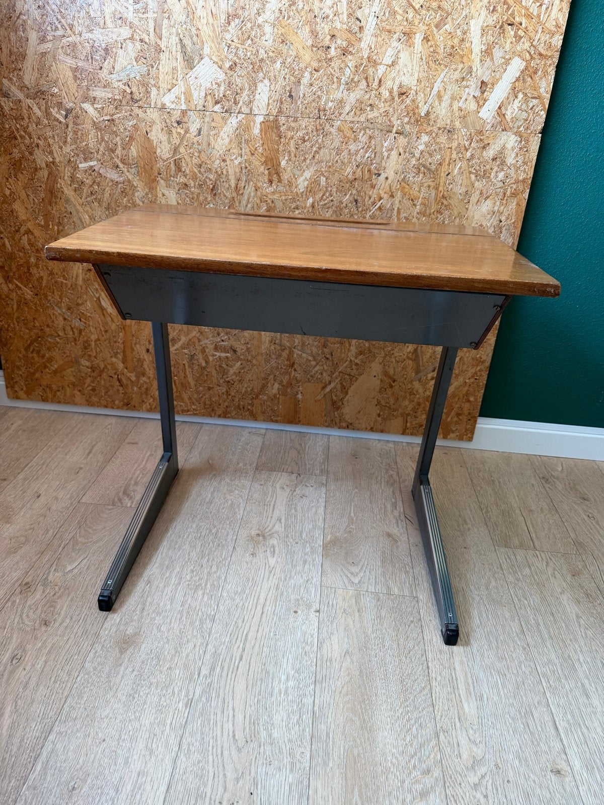 Oud vintage schooltafel met opbergruimte, Ophalen, Minder dan 50 cm, Gebruikt, Minder dan 100 cm