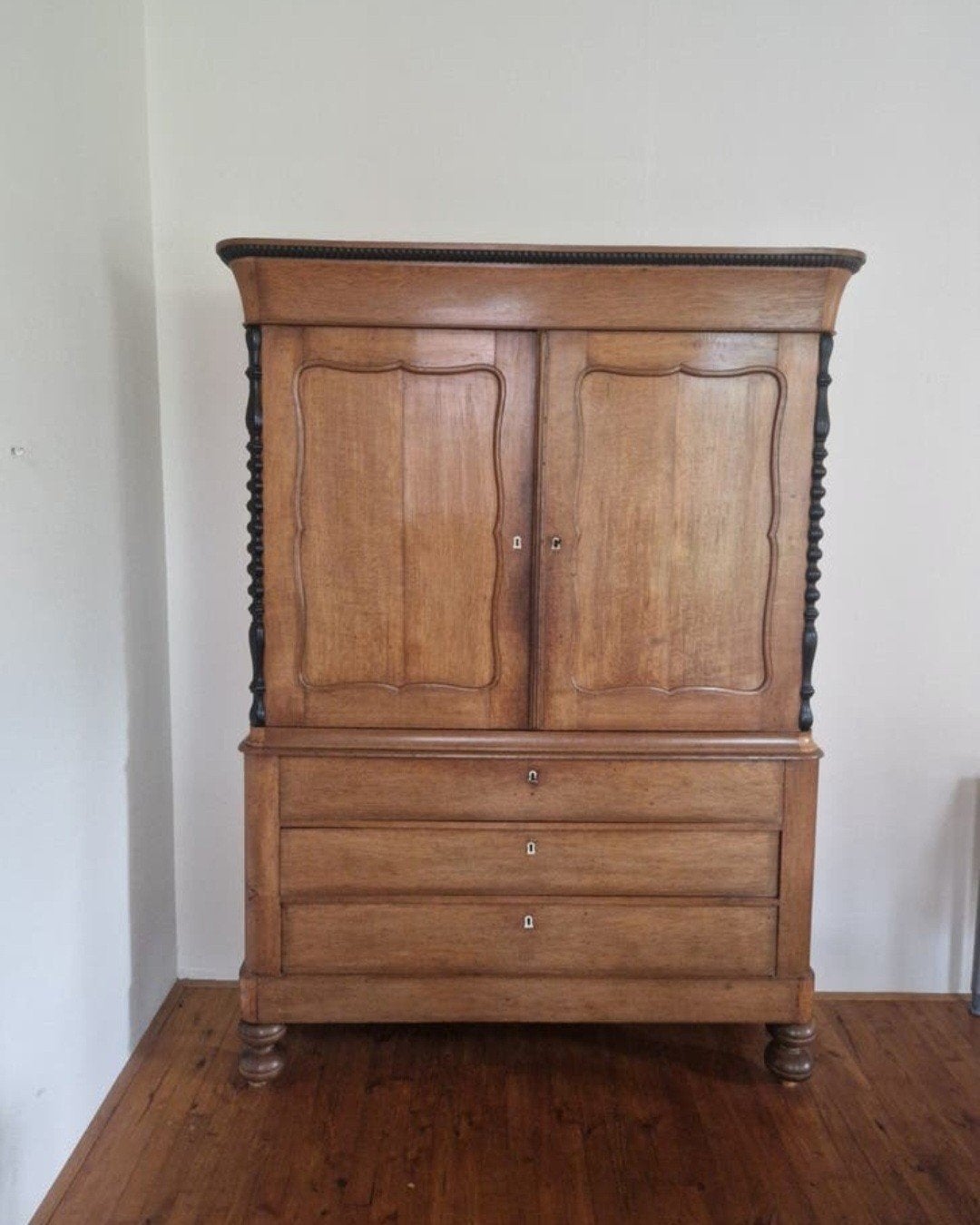 Mooi kabinet te koop, Ophalen