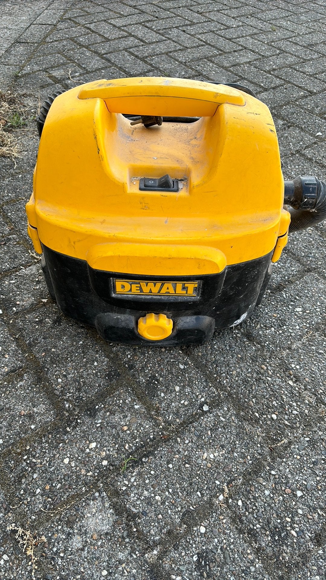 DeWalt stofzuiger 12/230 v, Doe-het-zelf en Verbouw, Reinigingsmachines, Ophalen, Gebruikt, Overige typen