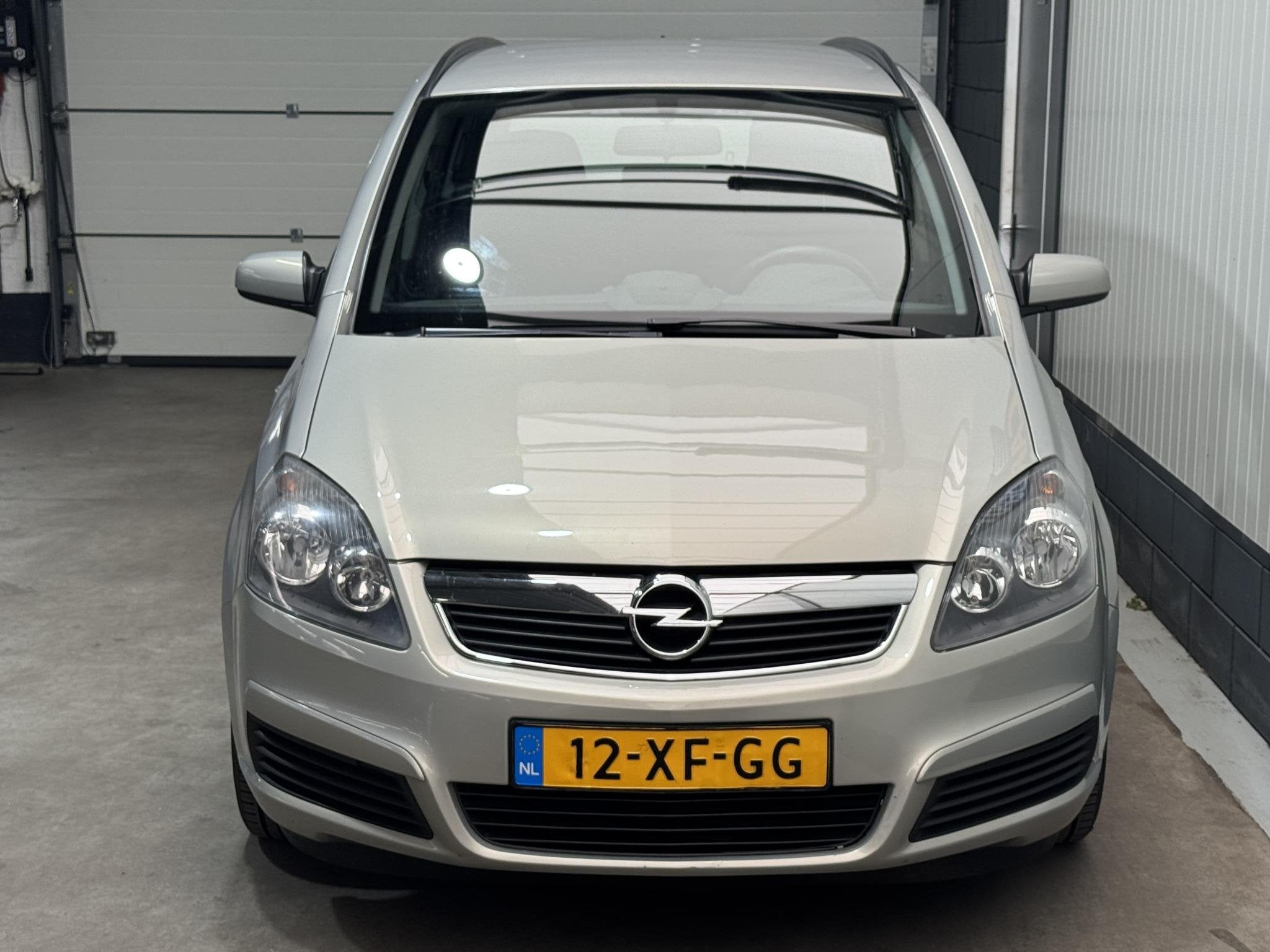 Opel Zafira 1.8 Business, Auto's, Stof, Gebruikt, Zwart, 4 cilinders