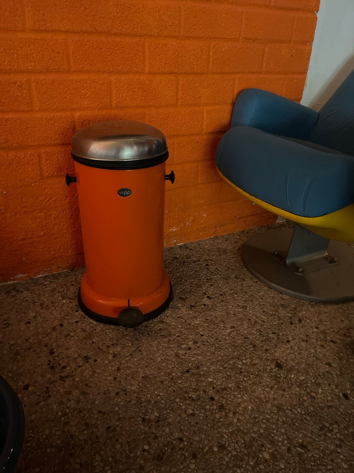 Vipp Pedaalemmer Oranje - Vintage Design Prullenbak, Ophalen, 50 – 75, Gebruikt, Met pedaal