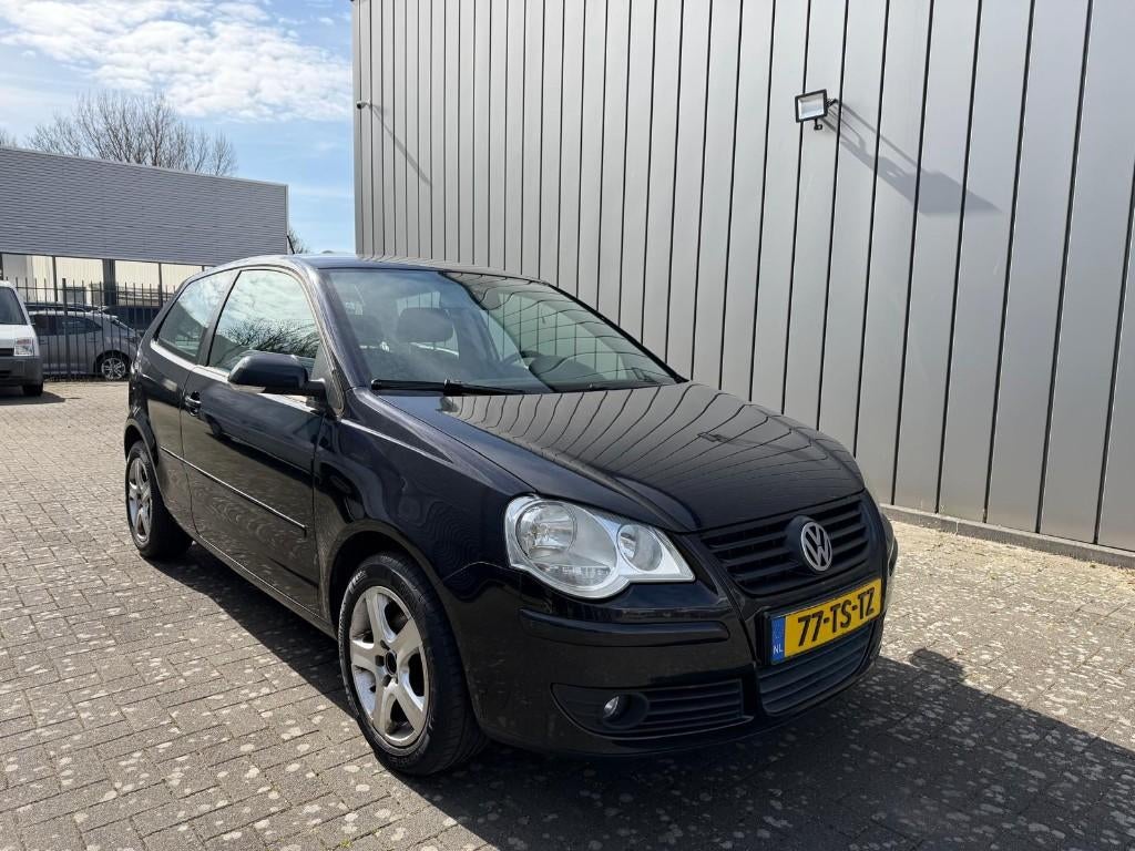 Volkswagen Polo 1.6 16v NAP | Clima | Nieuwe APK | Cruise, Auto's, Voorwielaandrijving, Stof, 4 cilinders, Handgeschakeld