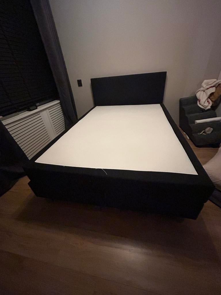 Boxspring 140x200 met topper - Zeer goede staat, Ophalen, Zwart, Tweepersoons, 140 cm