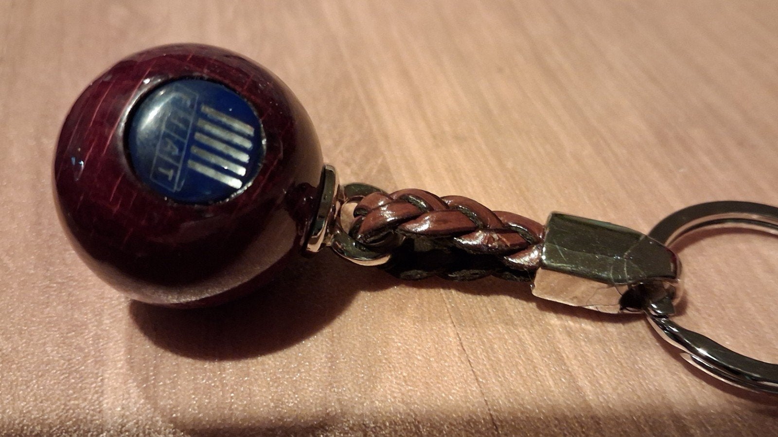 Vintage Fiat Sleutelhanger - Houten Bal met Logo, Ophalen of Verzenden, Zo goed als nieuw, Auto's