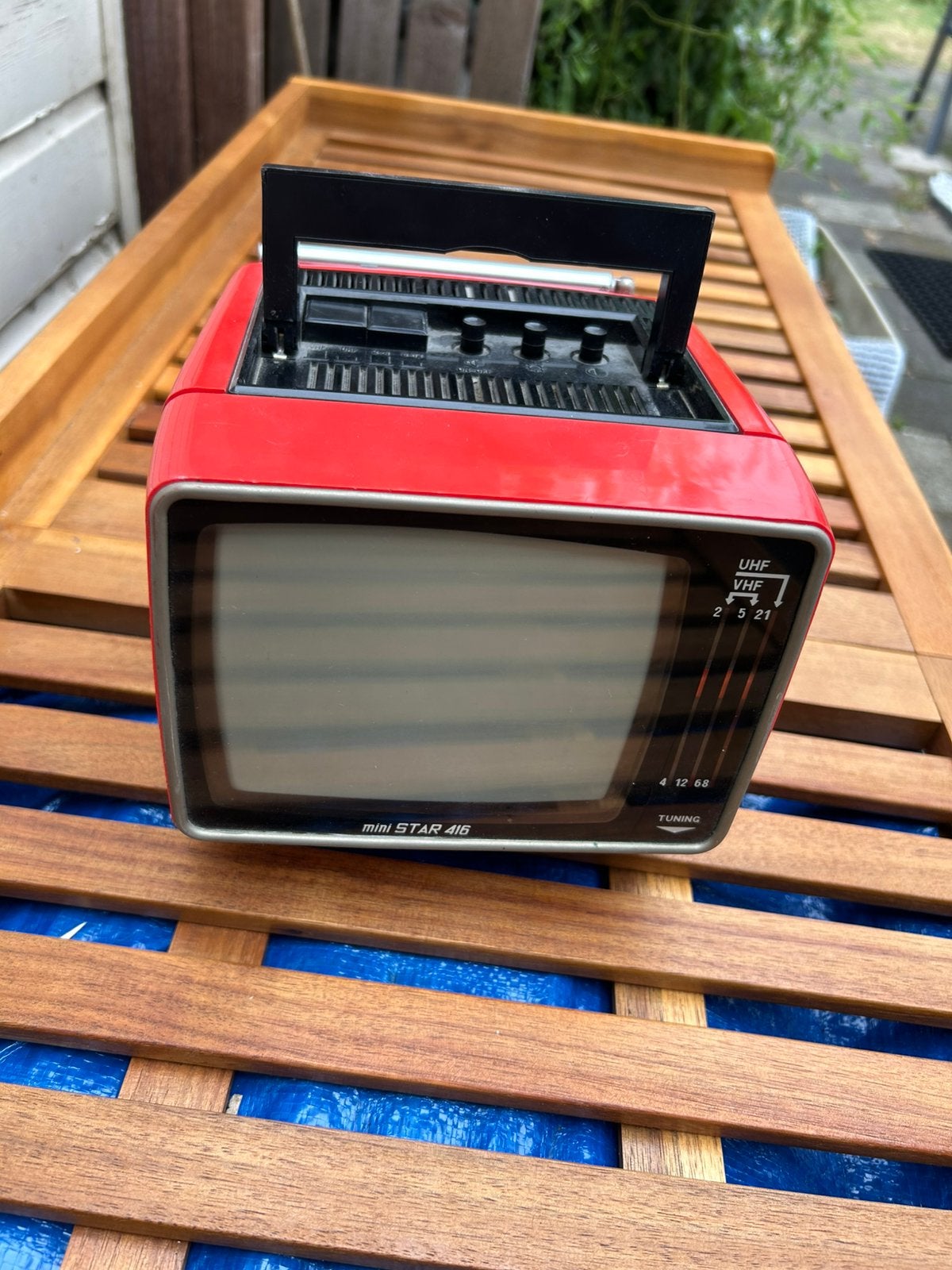 Mini STAR 416 zwart/wit TV, rood, Antiek en Kunst, Ophalen