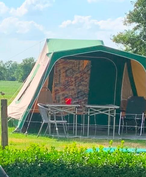 Te koop vrij grote tent met vast grondzeil, Caravans en Kamperen, Ophalen, Gebruikt, Tot en met 4