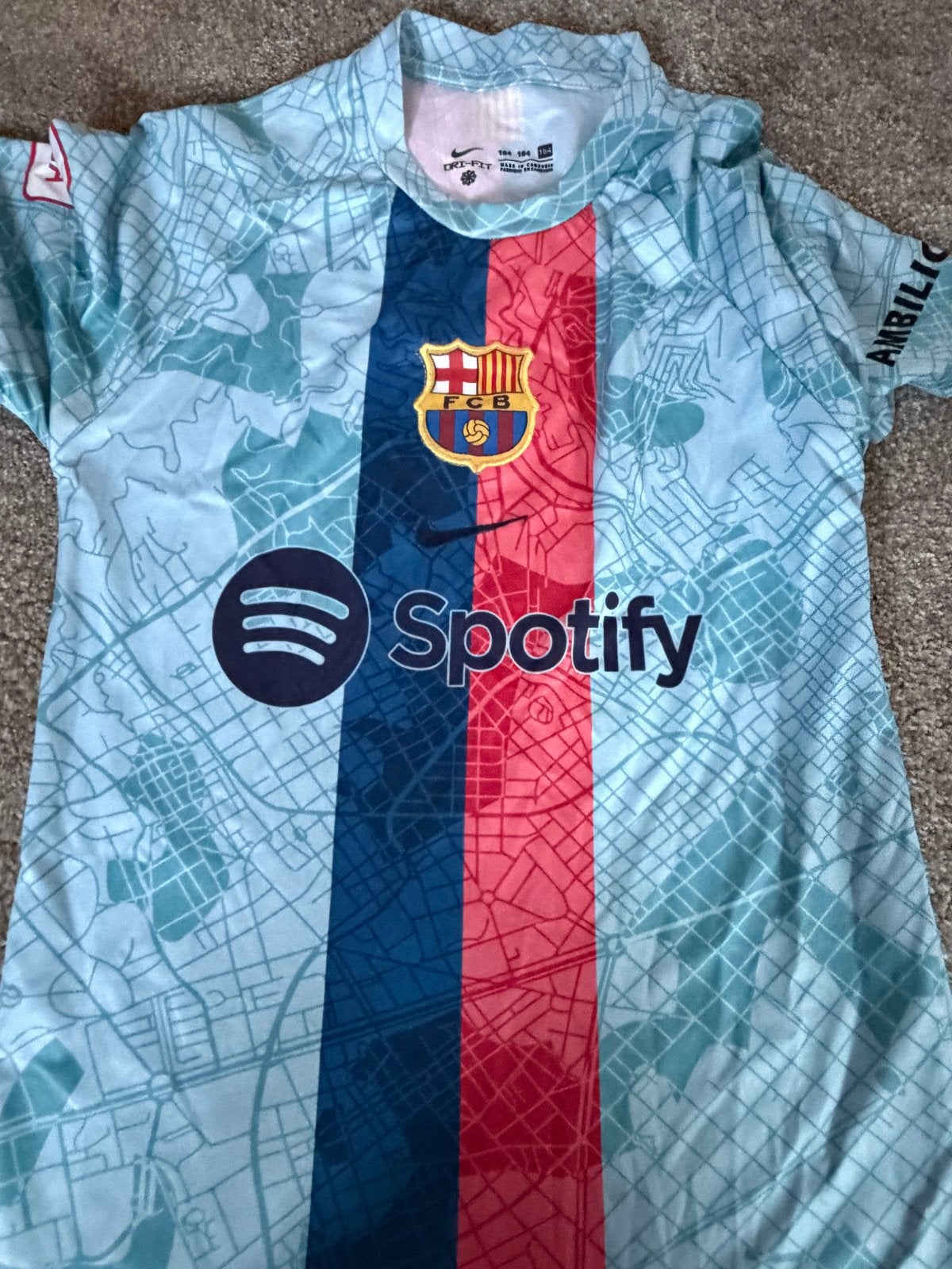 FC Barcelona uitshirt 2022/2023 Lewandowski maat 164, Ophalen of Verzenden, Zo goed als nieuw, Jongen, Shirt of Longsleeve