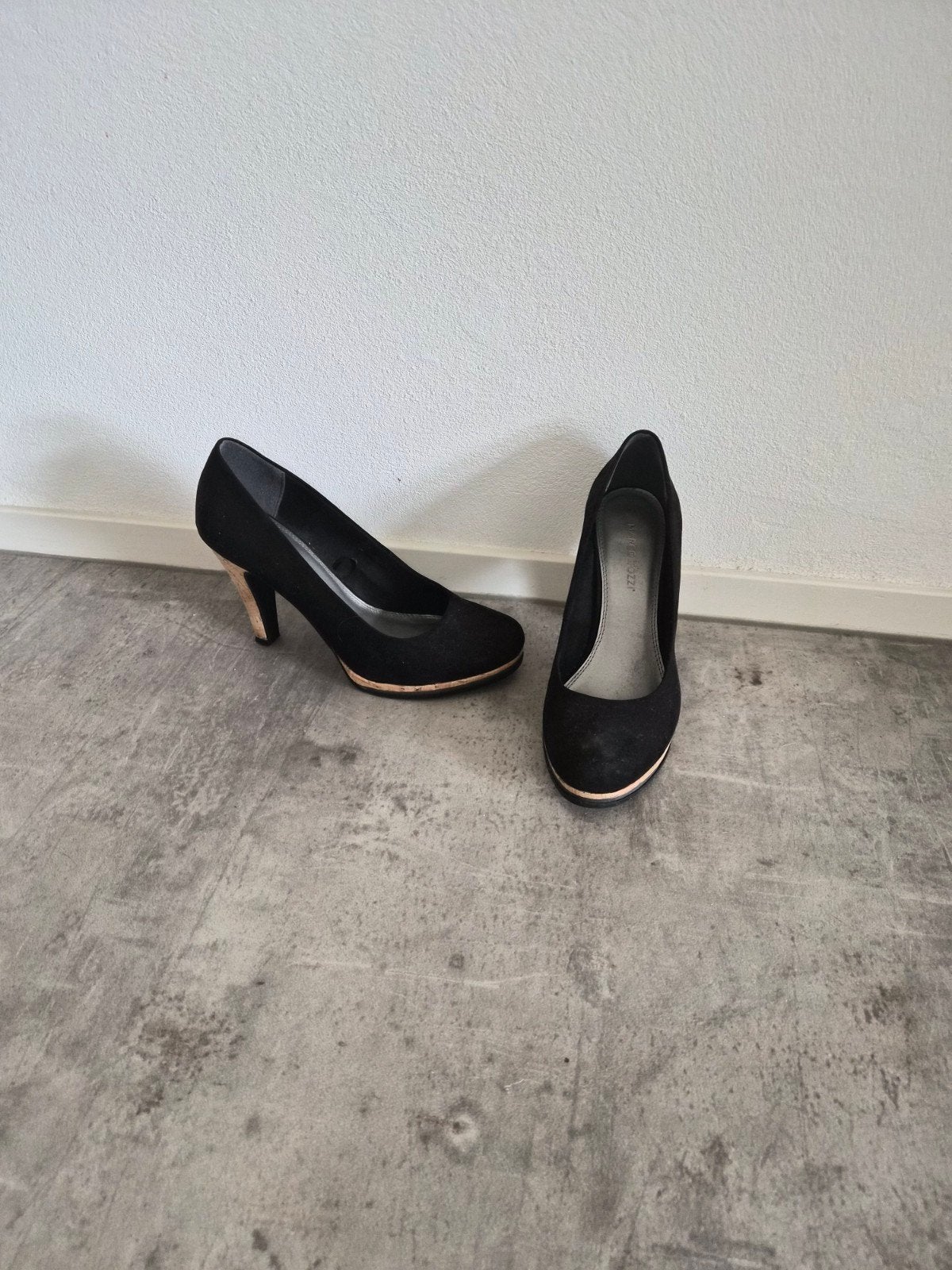 Zwarte pumps maat 41, Zwart, Marco Tozzi, Ophalen of Verzenden, Zo goed als nieuw