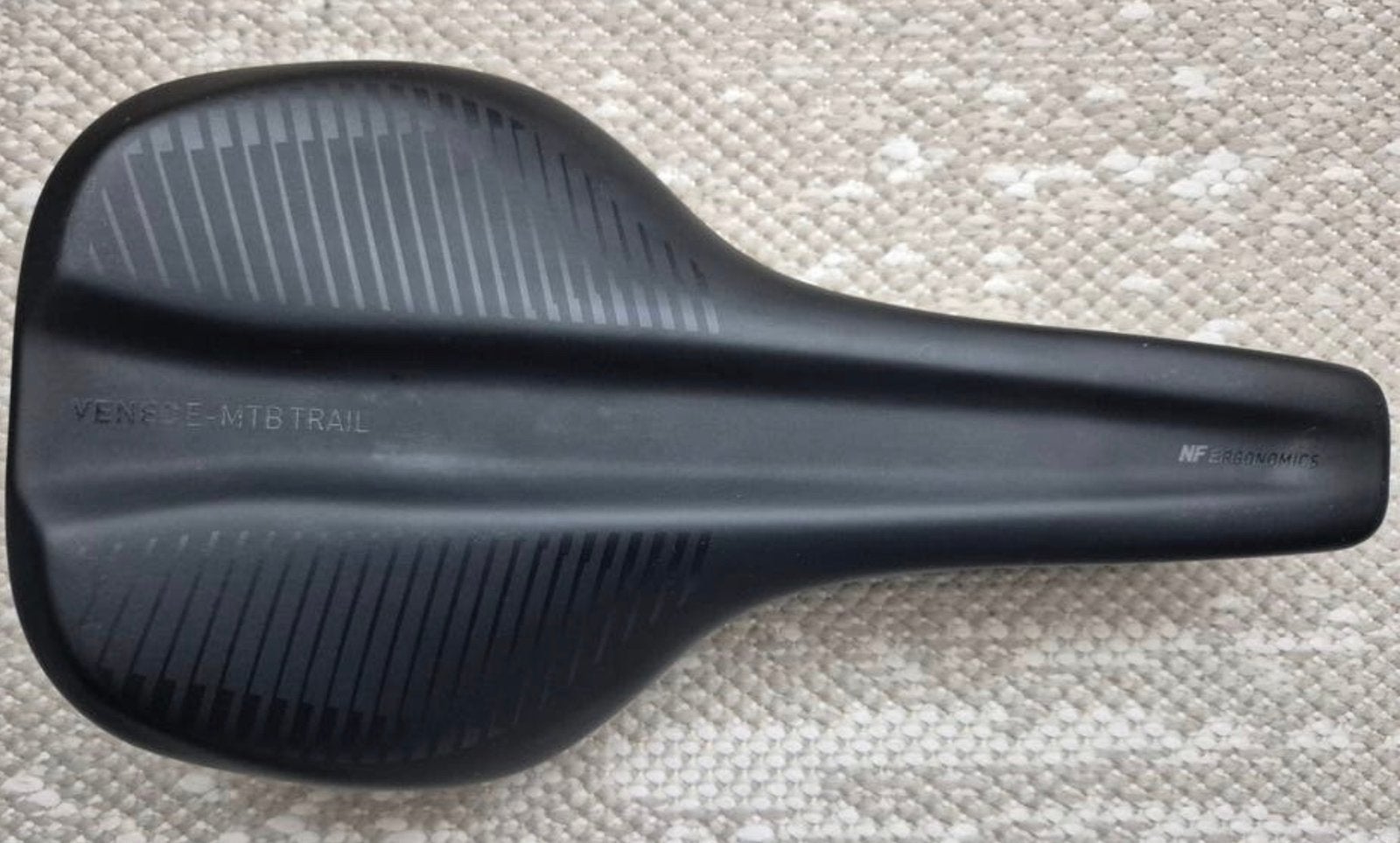 Cube / ACID VENEC E-MTB Trail zadel 14cm (nieuw), Ophalen of Verzenden, Nieuw, Racefiets, Zadel