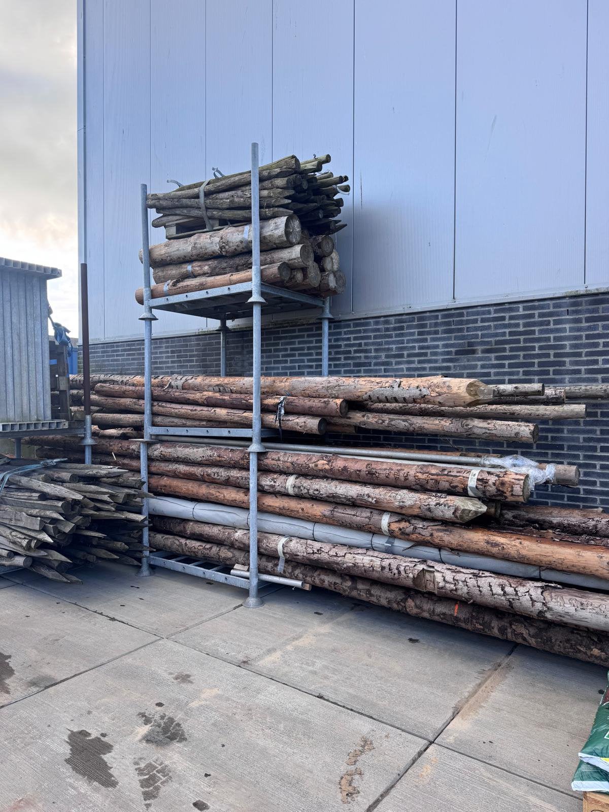 Houten Heipalen | Diverse afmetingen, Ophalen, Gebruikt, 250 cm of meer, Palen
