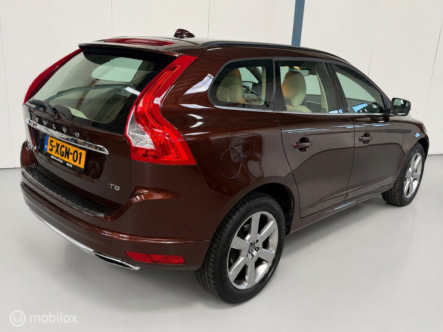 Volvo XC60 2.0 T5 FWD Momentum LEER / NL-AUTO, Auto's, Volvo, 15 km/l, Gebruikt, 4 cilinders, 1622 kg