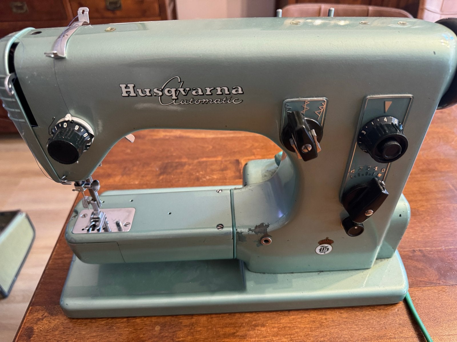 Husqvarna Automatic naaimachine met koffer - Vintage, Ophalen, Gebruikt, Naaimachine, Husqvarna
