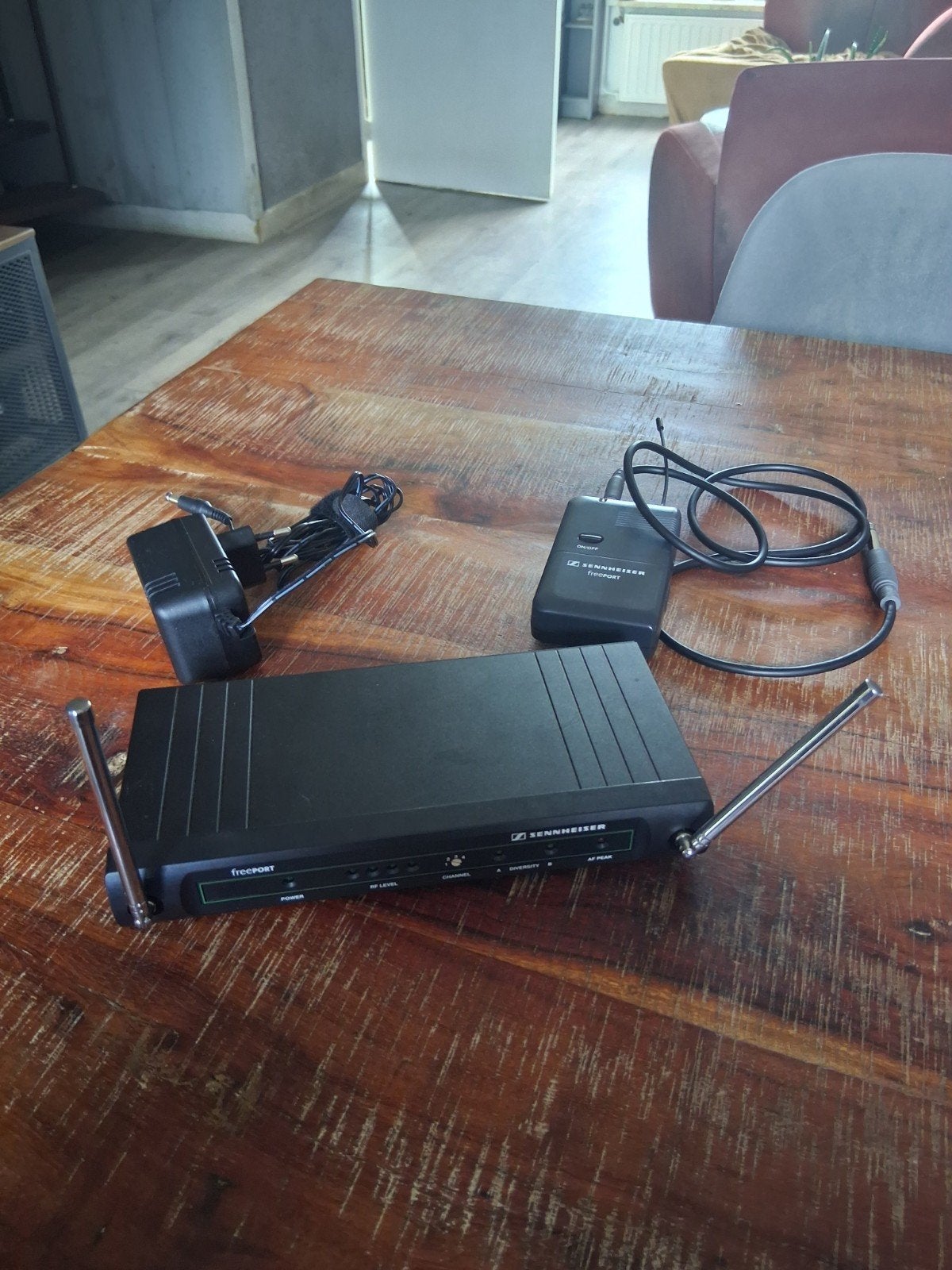 Sennheiser FreePort draadloos systeem voor gitaar/bas, Ophalen of Verzenden, Zo goed als nieuw