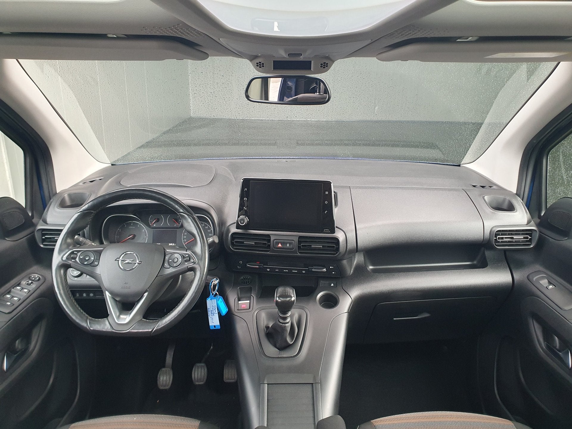 Opel Combo Tour 1.2 Turbo L1H1 Edition PANO/CRUISE/CARPLAY/T, Auto's, Voorwielaandrijving, Stof, Gebruikt, Euro 6