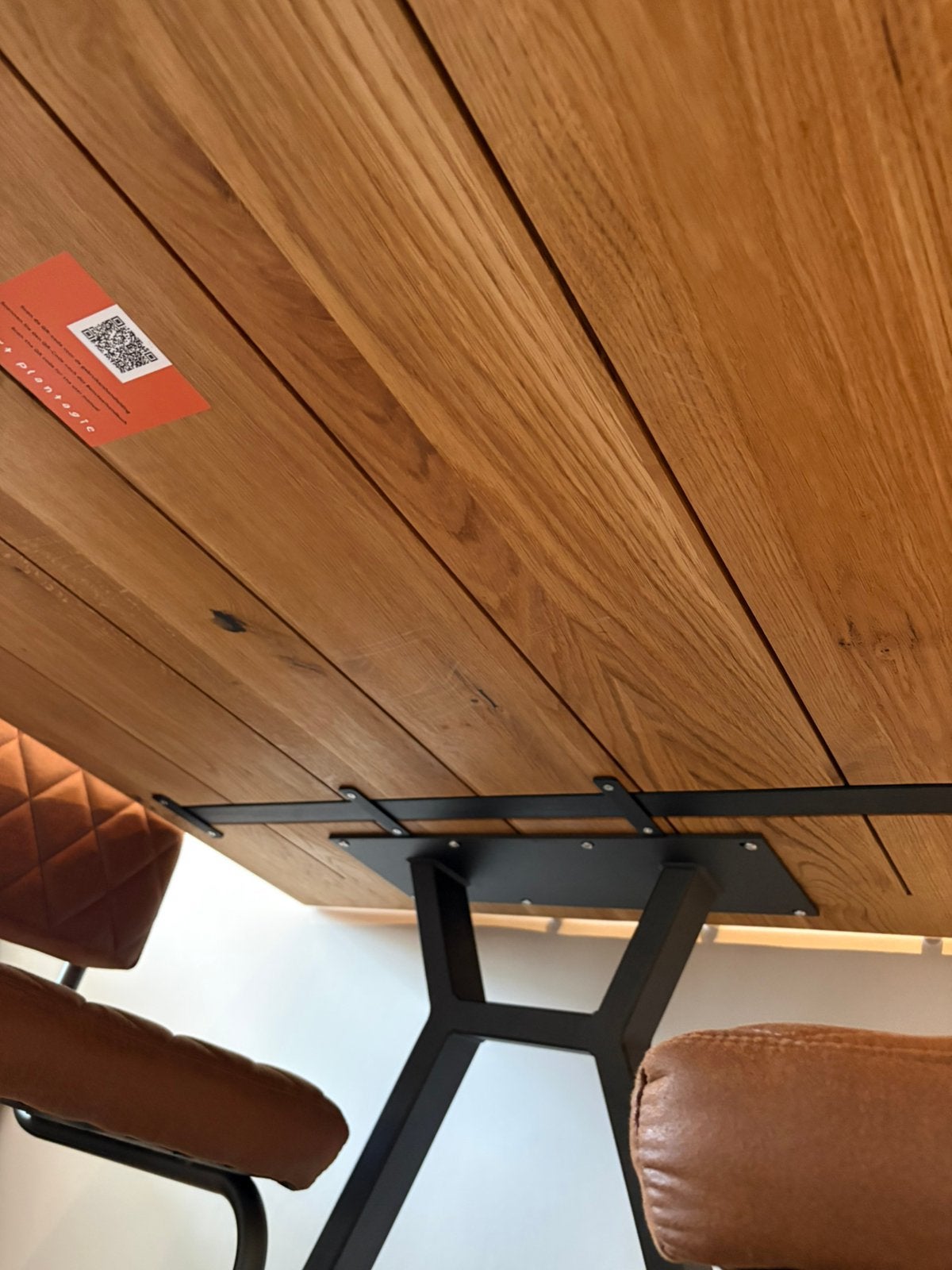 Foto 6 van Tafel met stoelen