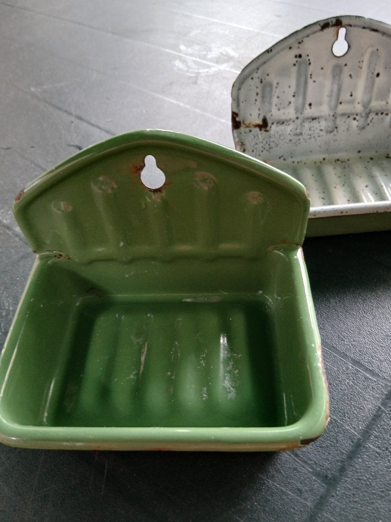 2 oude zeepbakjes, Ophalen of Verzenden