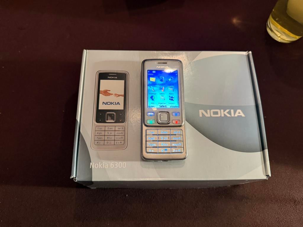 Nokia 6300, Ophalen of Verzenden, Zo goed als nieuw, Wit, Inklapmodel