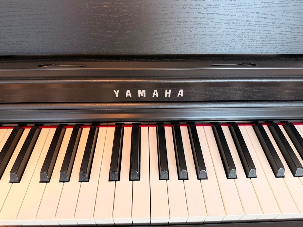 Yamaha Clavinova CLP 625 with original Yamaha piano stool, Ophalen, Zo goed als nieuw, Zwart, Piano