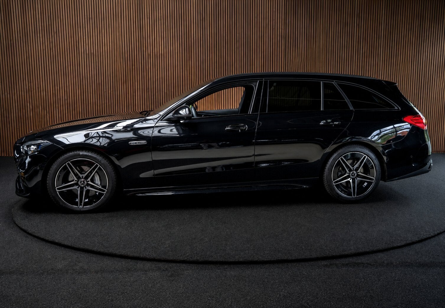 Mercedes-Benz C-Klasse Estate 300e AMG Line Panodak Leer Dis, Automaat, Dealer onderhouden, Achterwielaandrijving, Gebruikt