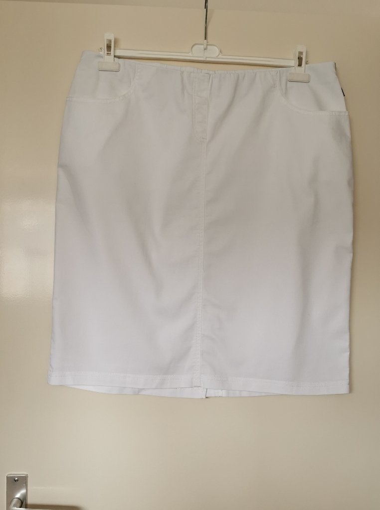 107 .. zgan witte rok maat 50, Kleding | Dames, Grote Maten, Ophalen of Verzenden, Zo goed als nieuw, Wit, Rok