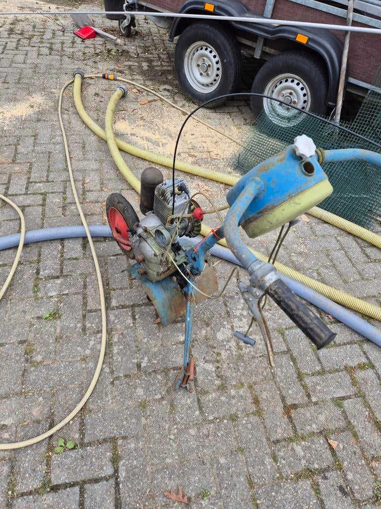 Solo frees (95% compleet) gratis op te halen, Doe-het-zelf en Verbouw, Gereedschap | Freesmachines, Gebruikt, Benzine, Tuinfrees