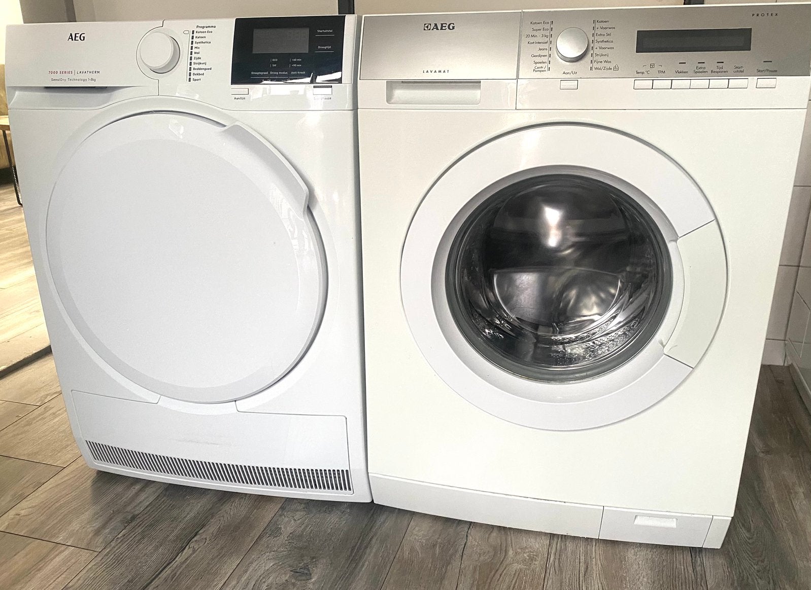 Aeg wasmachine en aeg warmtepompdroger, 6 tot 8 kg, Ophalen, Gebruikt, 85 tot 90 cm