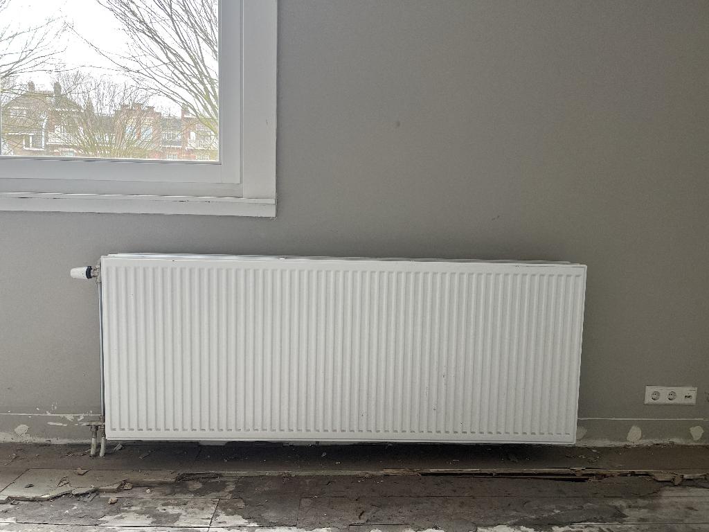radiator type 33 met thermostaatkraan  200x50   3 stuks, 30 tot 80 cm, Gebruikt, Hoog rendement (Hr), 150 cm of meer