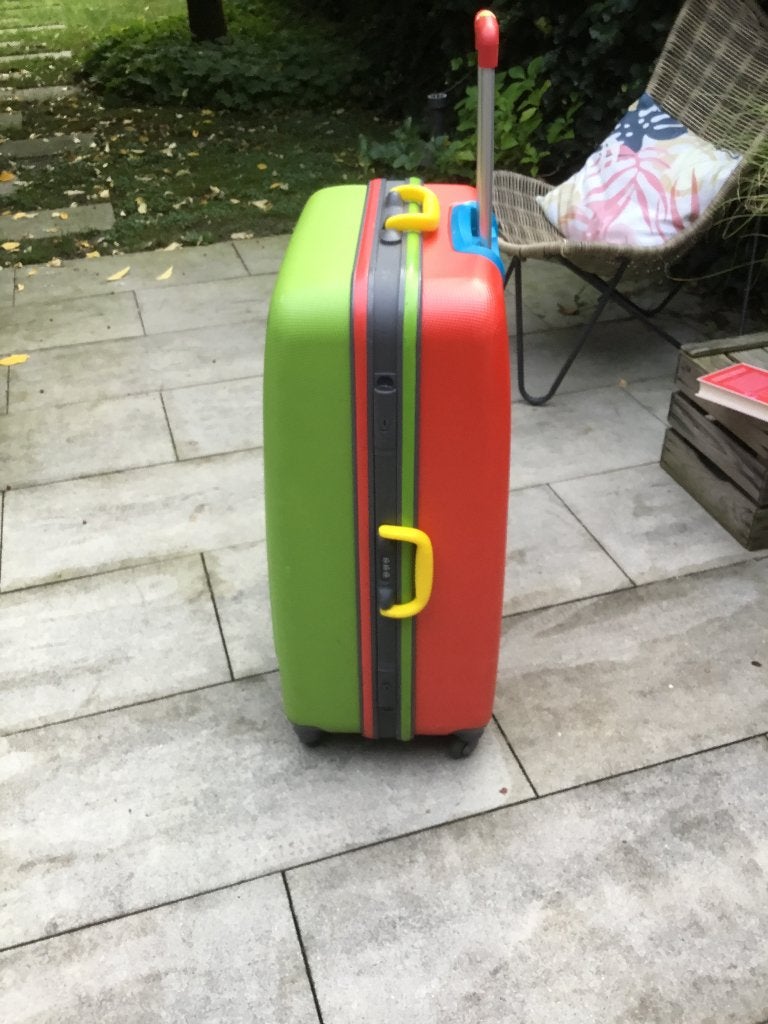 2 Benetton Koffers, Sieraden, Tassen en Uiterlijk, Ophalen, Hard kunststof, Zo goed als nieuw, 70 cm of meer