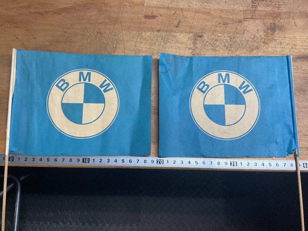 BMW vlaggetjes, Ophalen of Verzenden, Zo goed als nieuw, Motoren