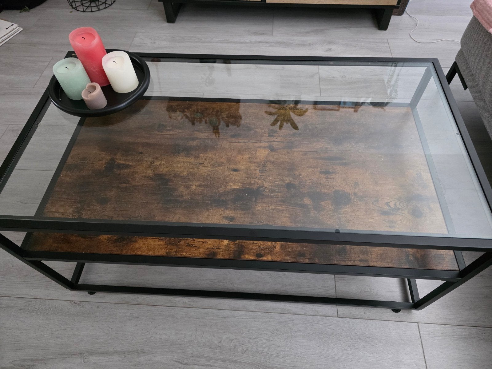 Salontafel met glasplaat en industriële look, Huis en Inrichting, Ophalen, 100 tot 150 cm, 50 tot 100 cm, Industrieel