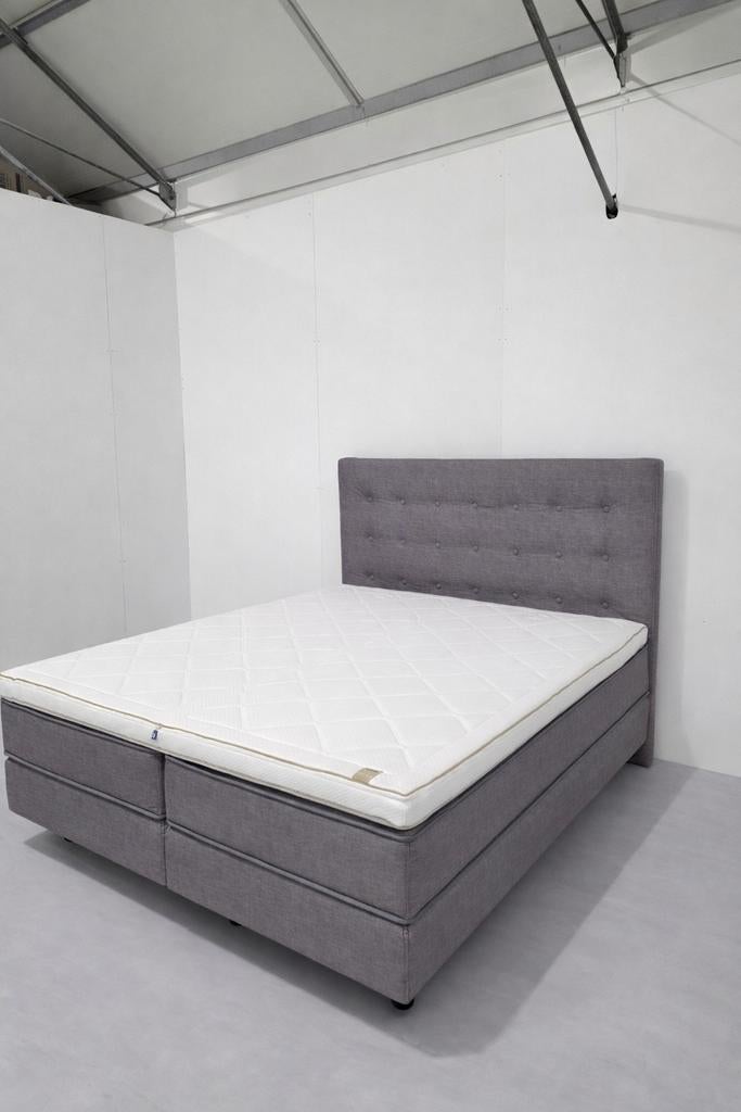Showroom Auping Boxspring 180x200 met Prestige Matrassen, Ophalen of Verzenden, Zo goed als nieuw, Tweepersoons, 180 cm