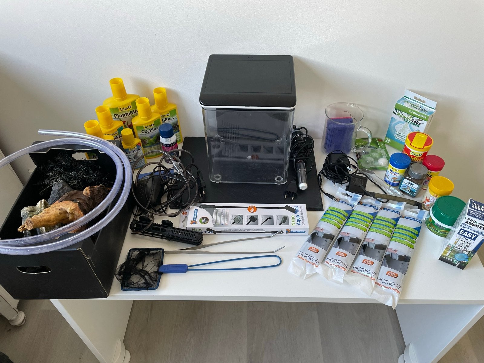 Superfish Home 8 mini aquarium met veel toebehoren, Ophalen, Zo goed als nieuw, Leeg aquarium, Superfish