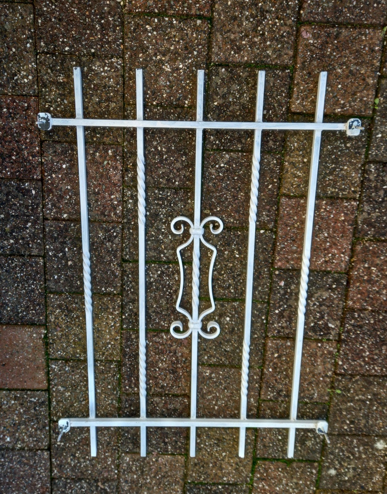 Raamsierwerk, Ophalen