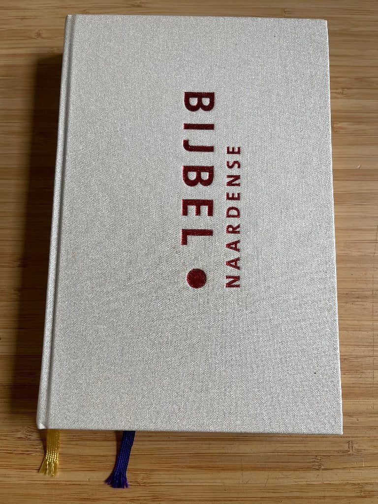 Naardense Bijbel Pieter Oussoren, Boeken, Godsdienst en Theologie, Ophalen of Verzenden, Zo goed als nieuw