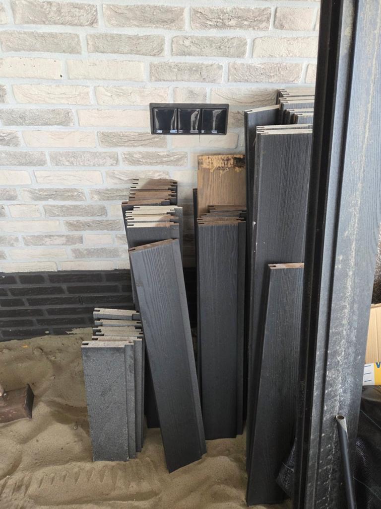 Gratis afhalen Zwart thermo essen gevel planken, Doe-het-zelf en Verbouw, Hout en Planken, Ophalen, Minder dan 25 mm, Nieuw, Plank