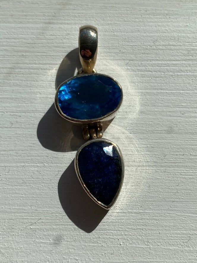 925 zilveren hanger blauw topaas en ruwe saffier, Verzenden, Nieuw, Blauw, Zilver