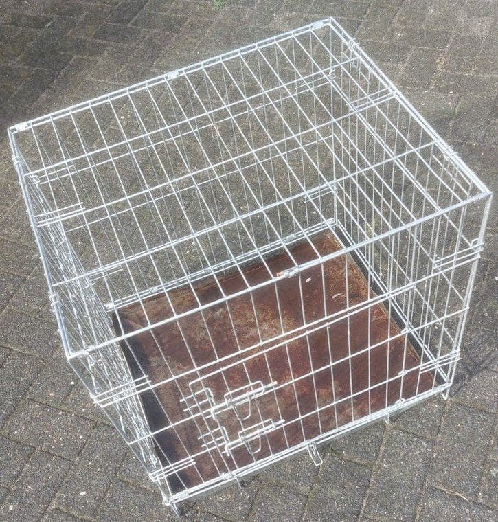Honden bench, gebruikt maar prima functionerend. inklapbaar, Ophalen, Gebruikt