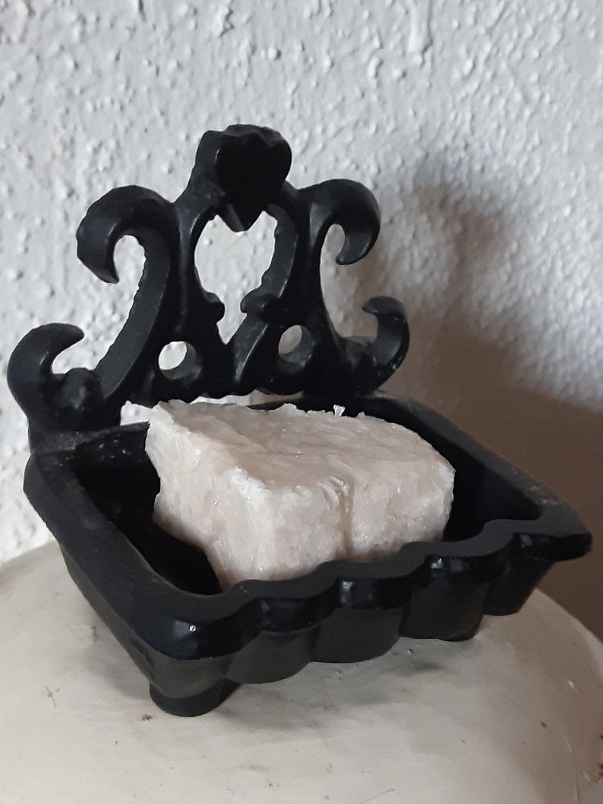 Landelijk rekje bakje voor amberblokje ,zeepje,gietijzer, Antiek en Kunst, Curiosa en Brocante, Ophalen of Verzenden